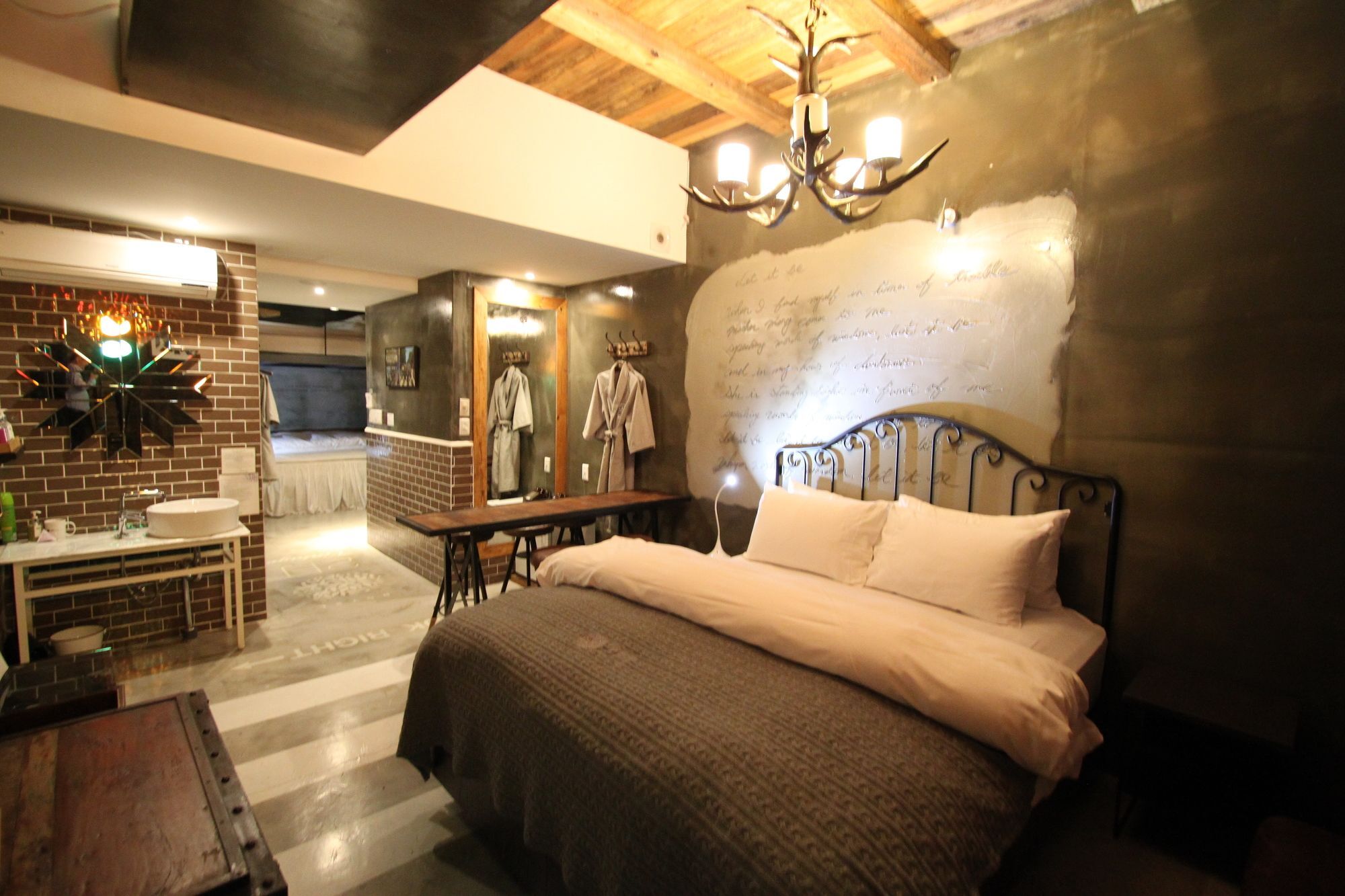 February Hotel Hwanggeum Daegu Eksteriør bilde